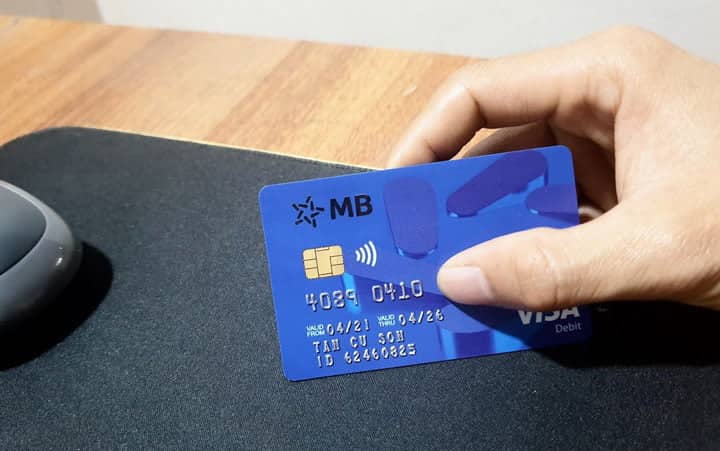 Biểu phí thẻ MB Bank 2022: Phí thường niên và các loại phí thẻ MB thu khi nào?